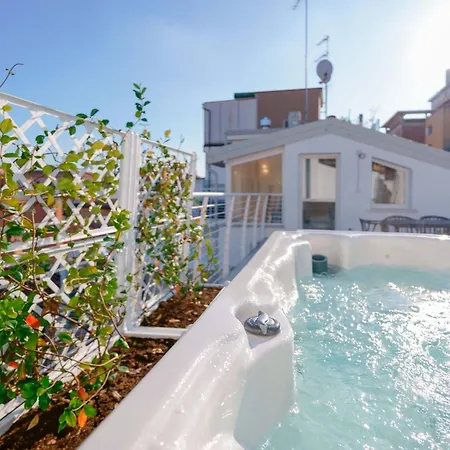 The Rooftop - Panoramic View With Jacuzzi Apartment Bologna