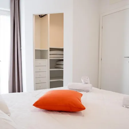 The Rooftop - Panoramic View With Jacuzzi Apartament *